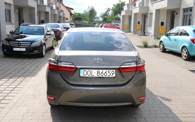 Toyota Corolla cena 61900 przebieg: 159900, rok produkcji 2017 z Oleśnica małe 436